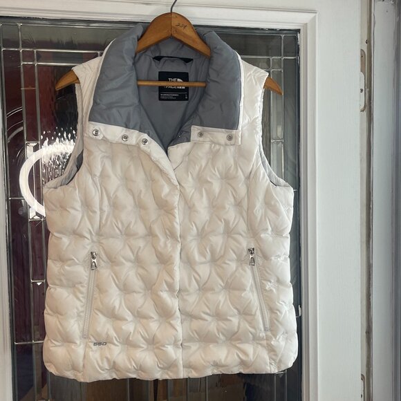 The North Face Womens Size L White Sleeveless Puffer Vest - Picture 1 of 7